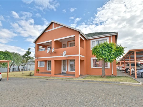 2 Bed Apartment in Meyersdal