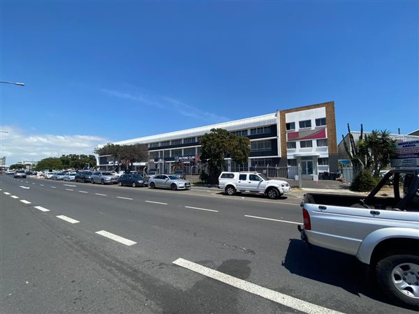 250  m² Commercial space in Montague Gardens
