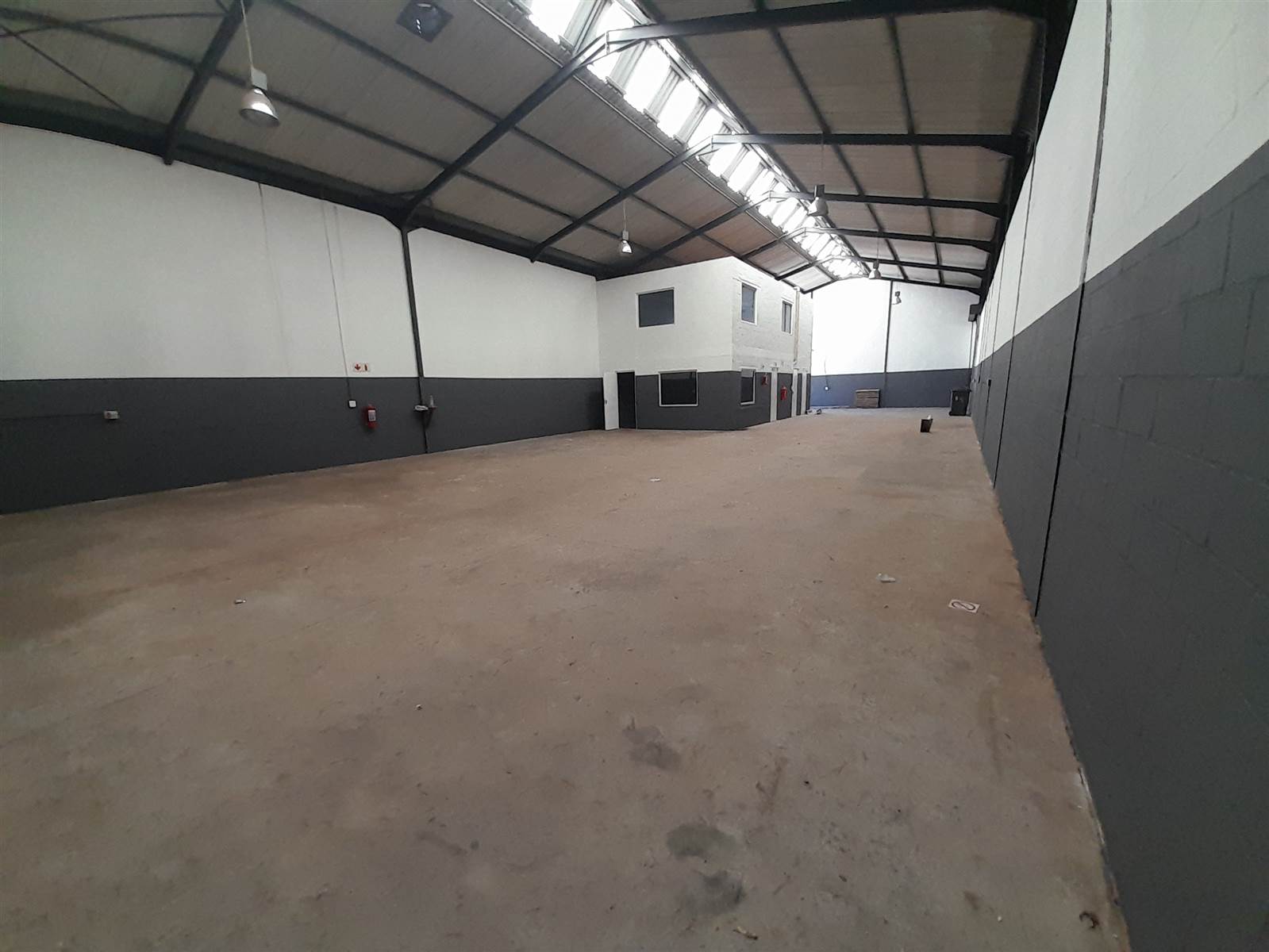 362  m² Industrial space in Bellville Central photo number 1