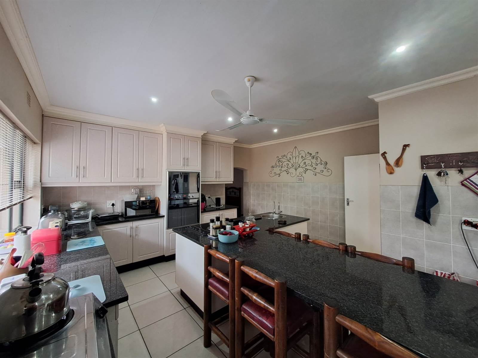 4 Bed House in Bonnievale photo number 8