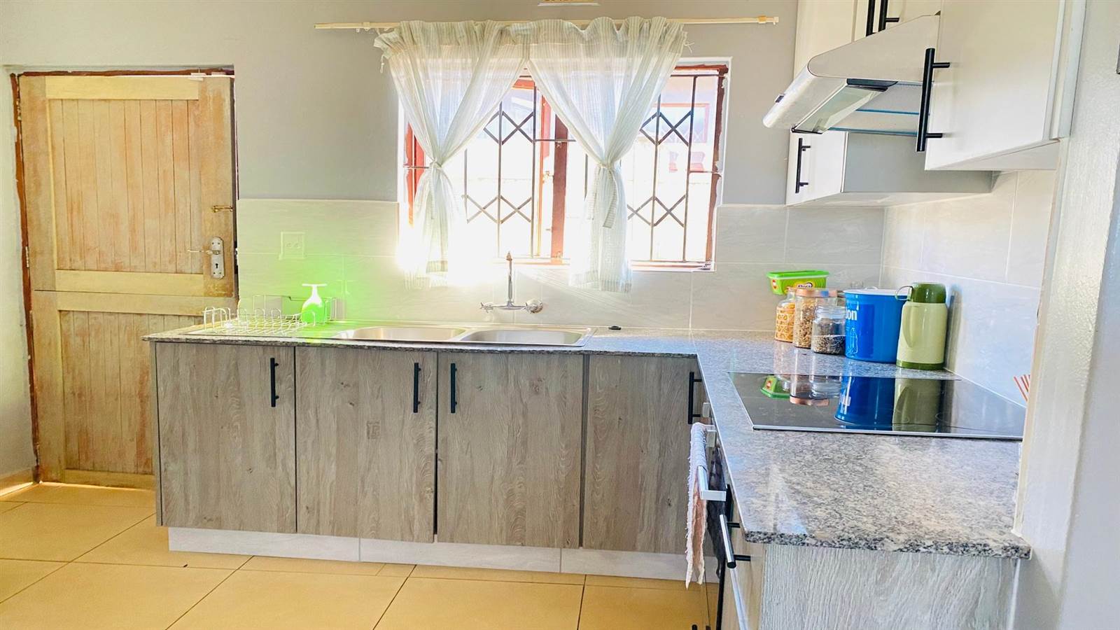 3 Bed House in Empangeni photo number 8