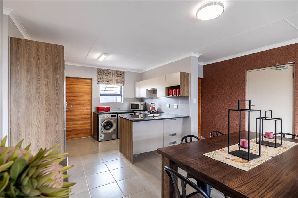 2 Bedroom House 2 Bedroom House