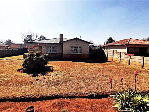 3 Bedroom House 3 Bedroom House
