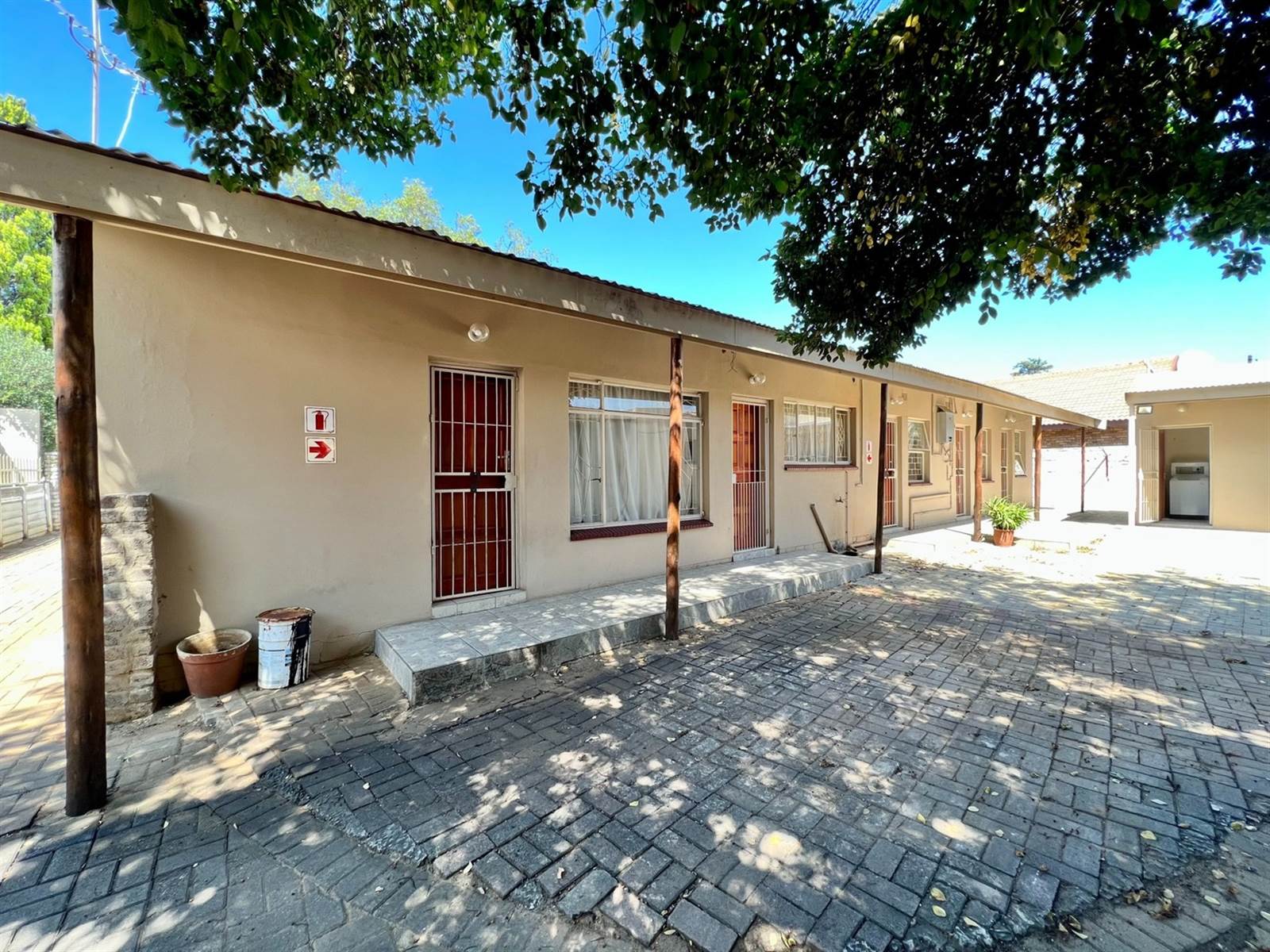 12 Bed House in Potchefstroom Central photo number 5