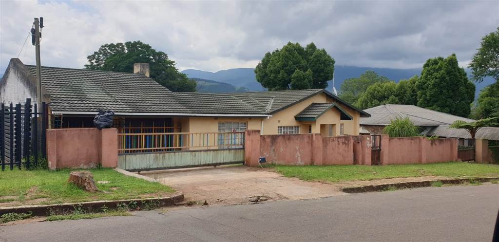 6 Bed House in Sabie photo number 2