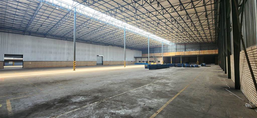 8000  m² Industrial space in Isando photo number 10