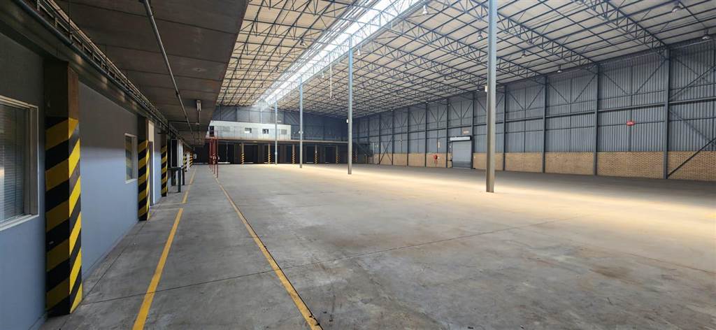 8000  m² Industrial space in Isando photo number 7