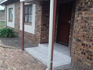3 Bed Apartment in Amajuba Park