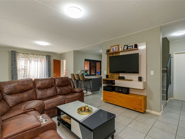3 Bedroom Apartment