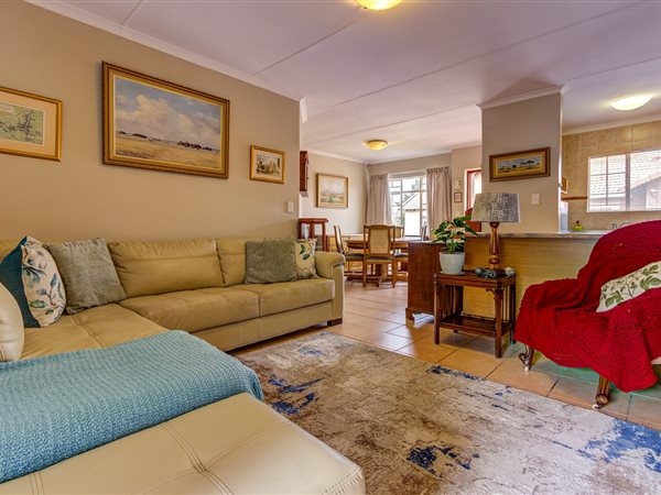 3 Bedroom Townhouse 3 Bedroom Townhouse