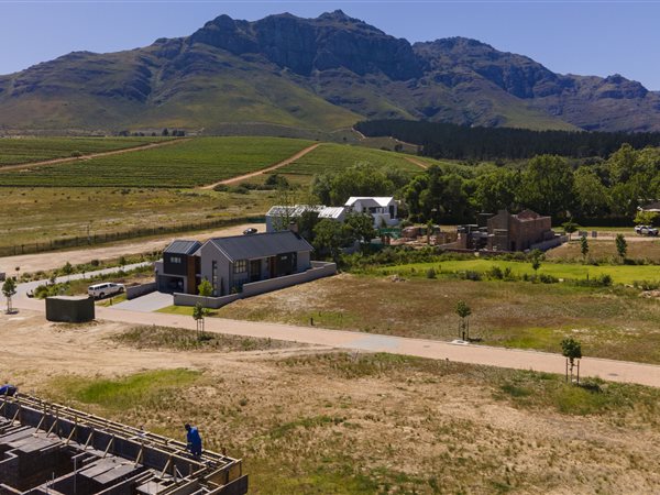 450 m² Land available in Paradyskloof
