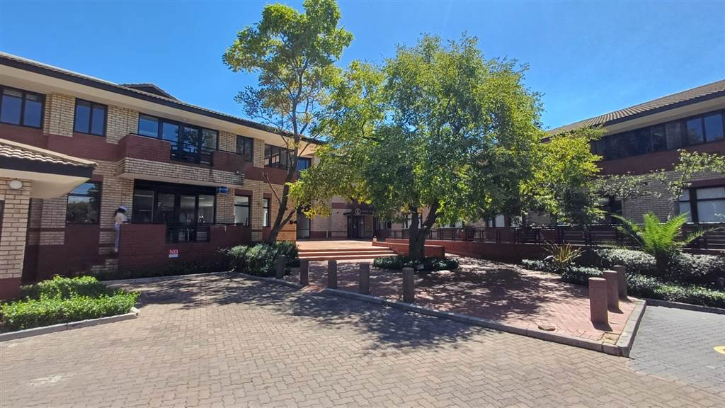 23.9  m² Commercial space in Woodmead photo number 3
