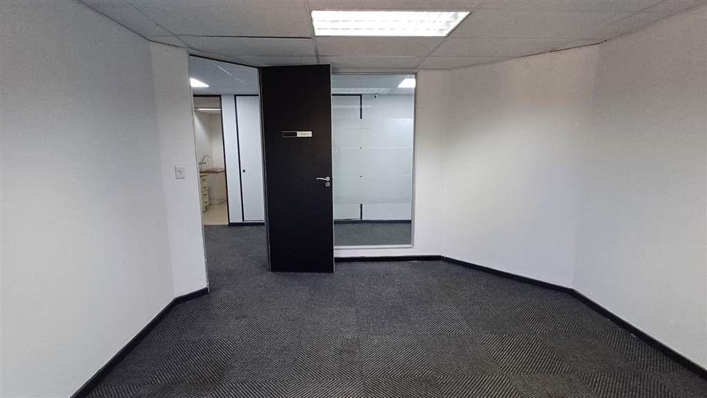 23.9  m² Commercial space in Woodmead photo number 11