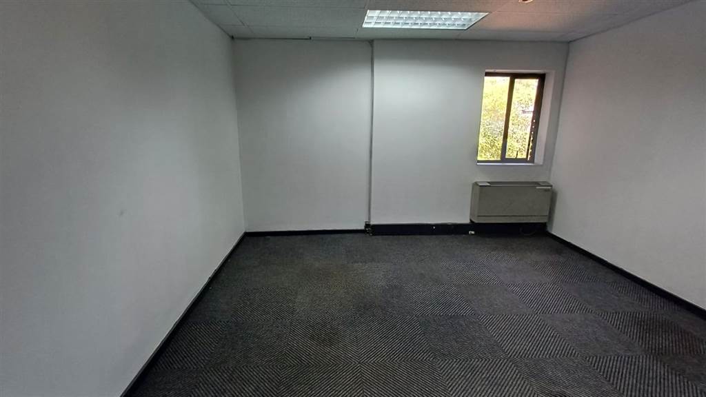 23.9  m² Commercial space in Woodmead photo number 13