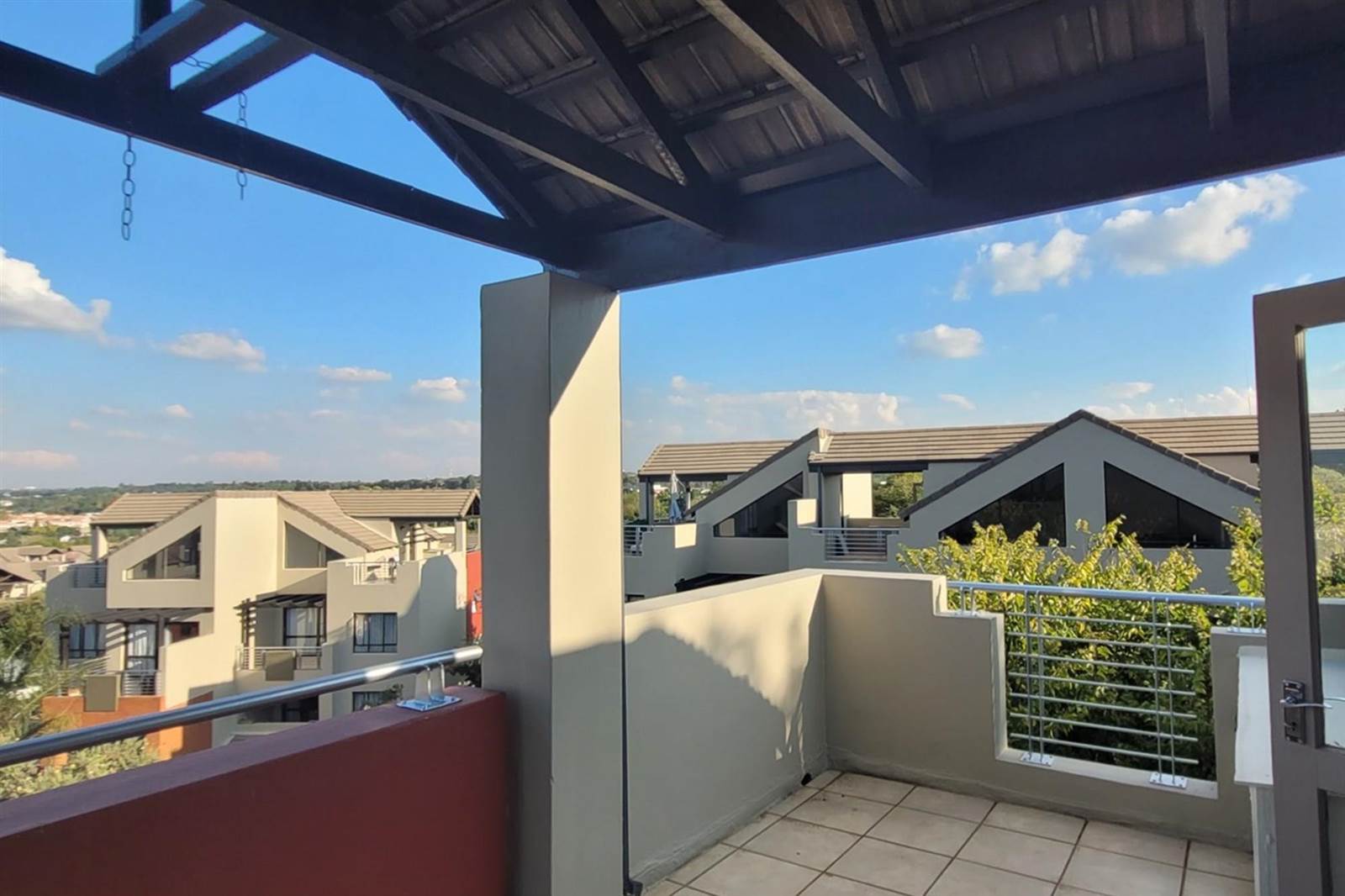 2 Bed Apartment in Lonehill photo number 20