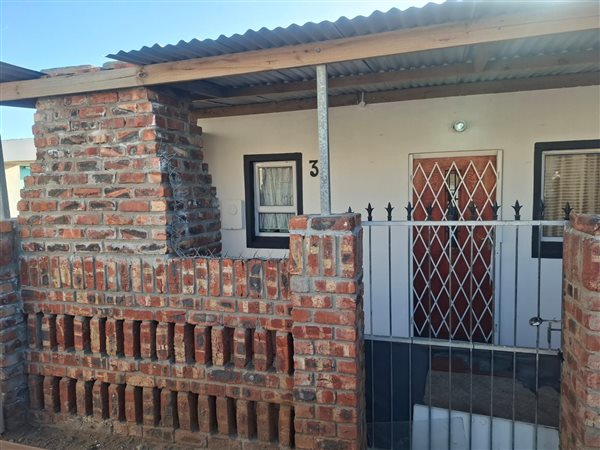 2 Bedroom House