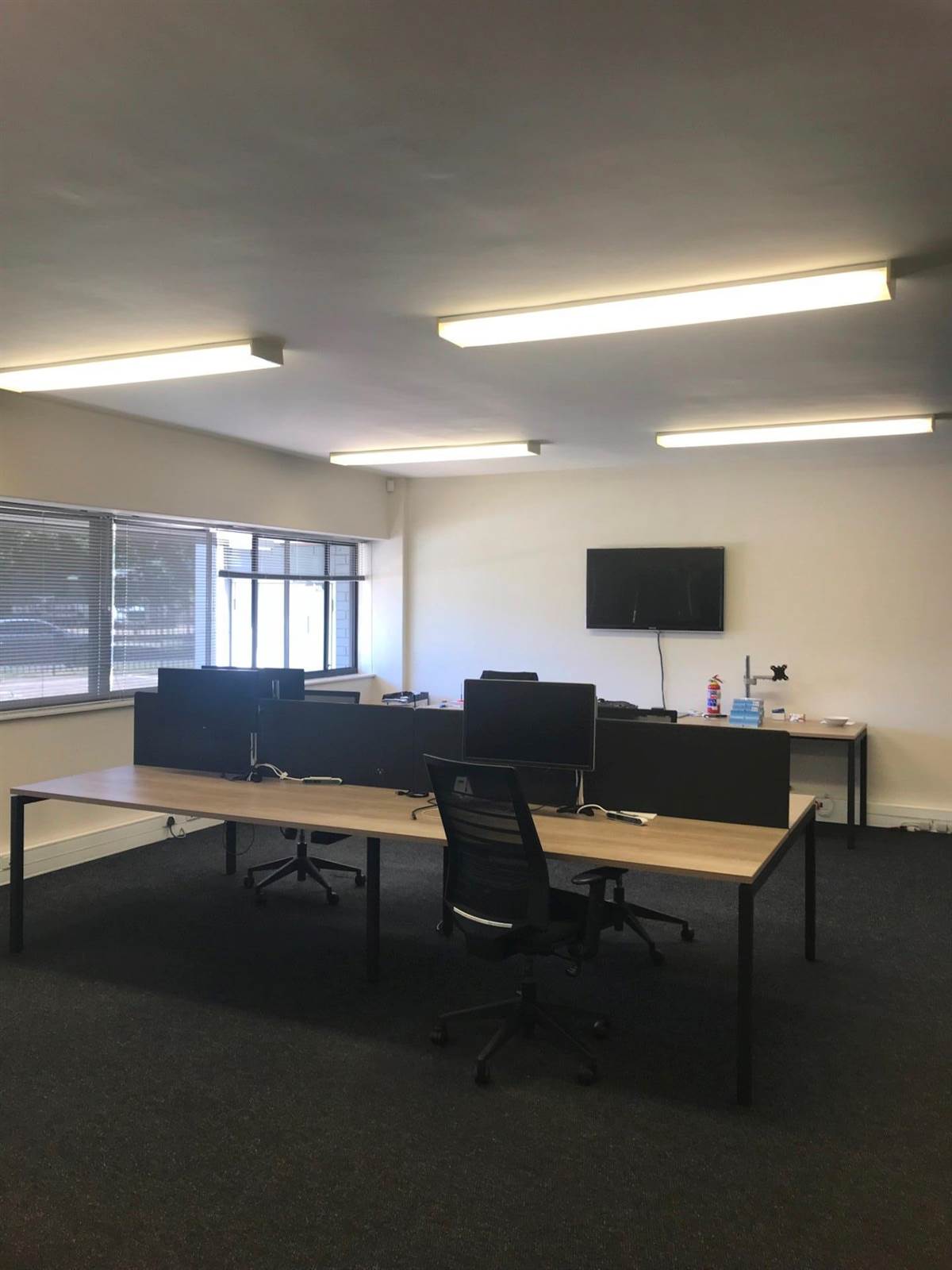 153  m² Office Space in Pinelands photo number 7