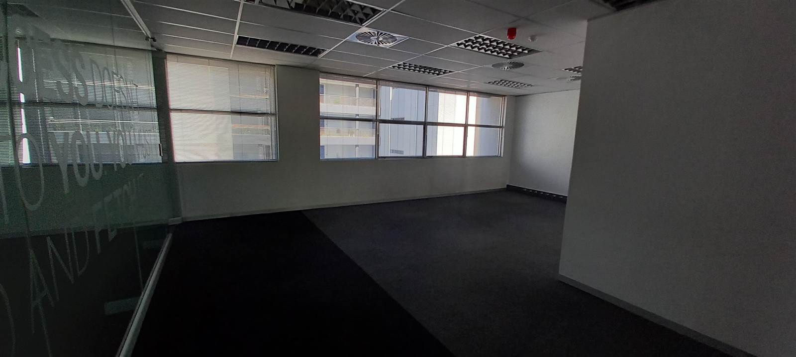 284  m² Commercial space in Bedfordview photo number 5