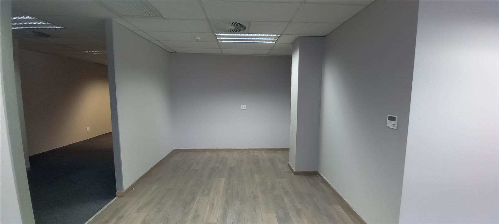 284  m² Commercial space in Bedfordview photo number 14