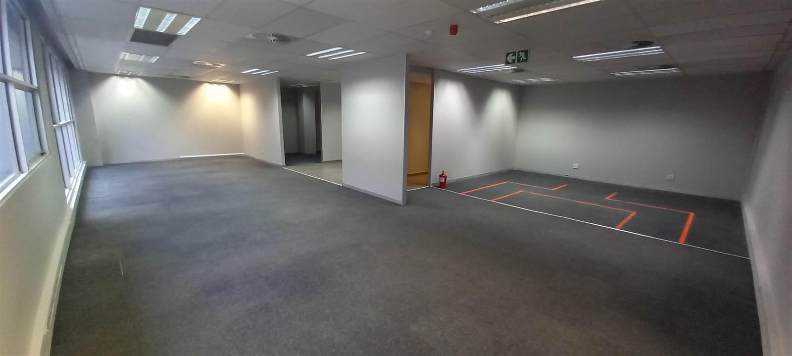 284  m² Commercial space in Bedfordview photo number 17