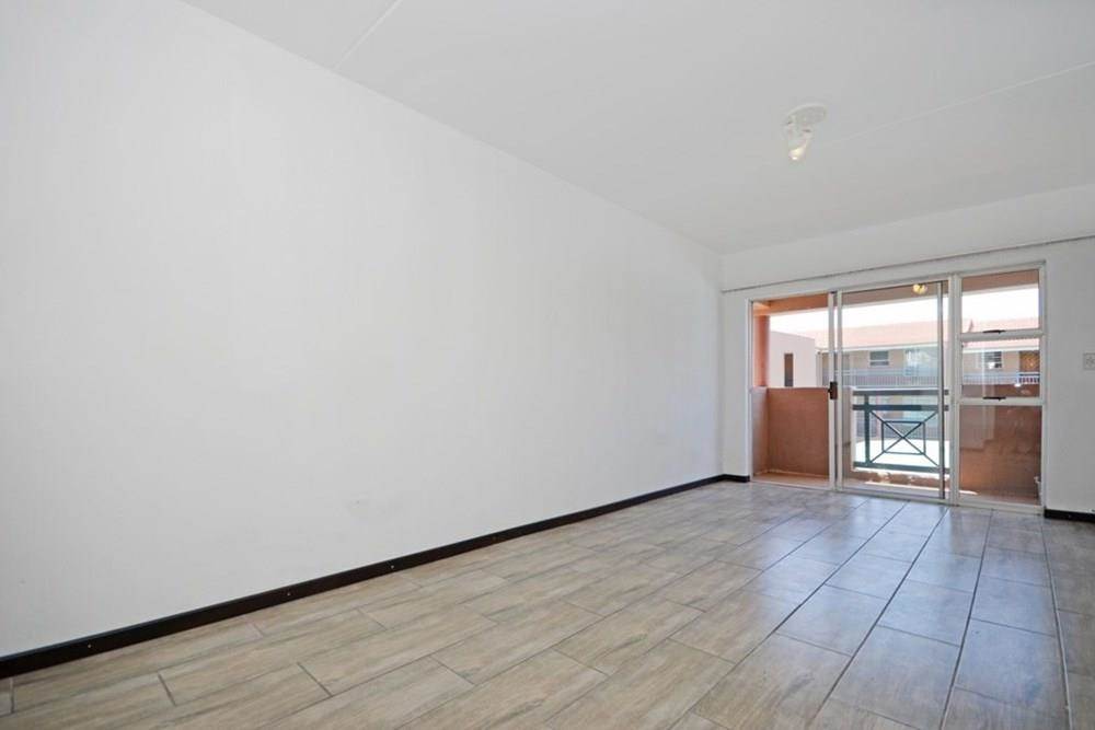 2 Bed Apartment in Linden photo number 6