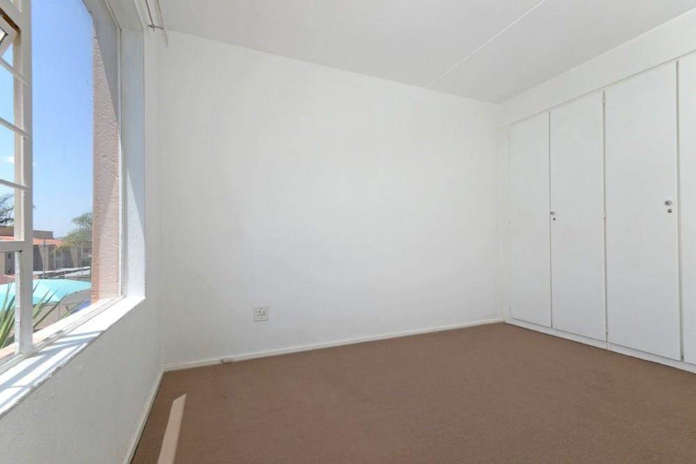 2 Bed Apartment in Linden photo number 10