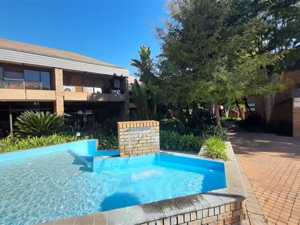 165  m² Commercial space in Garsfontein