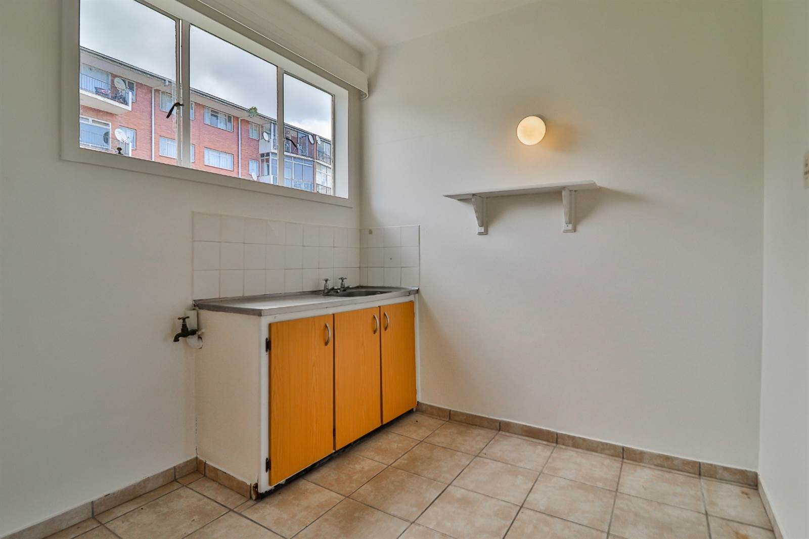 2 Bed Apartment in New Germany photo number 4