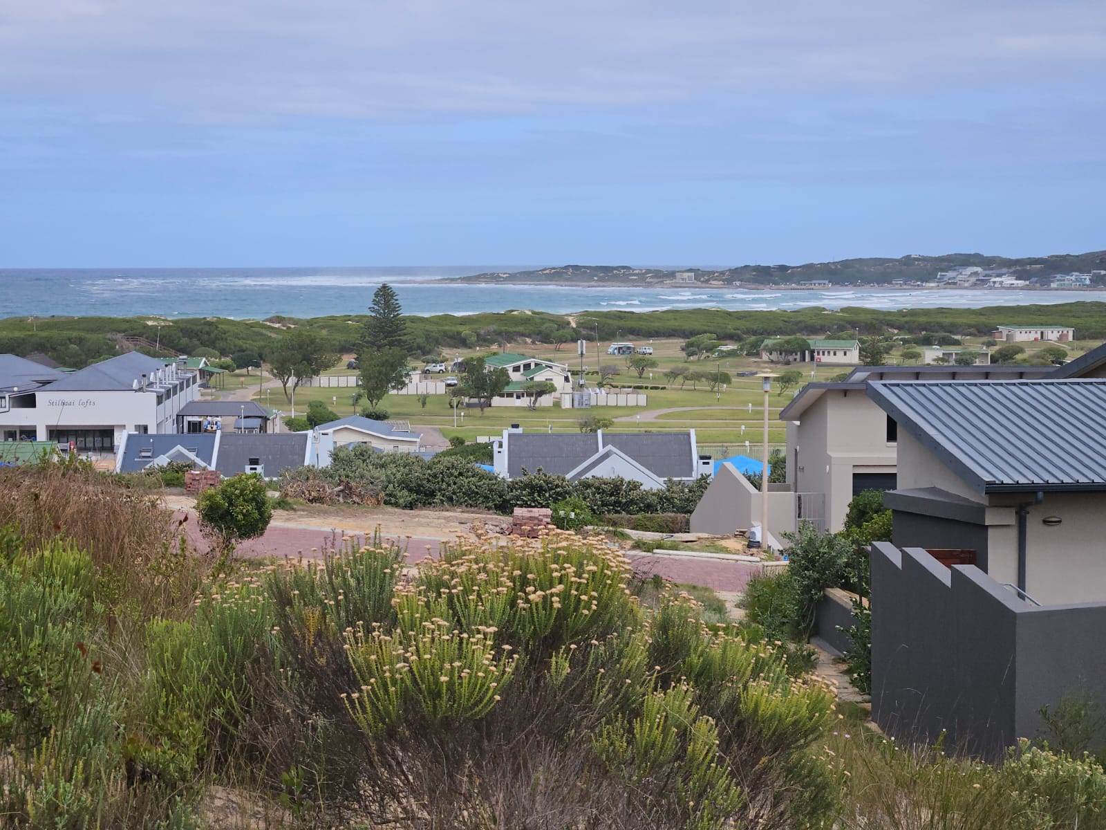 908 m² Land available in Stilbaai photo number 1