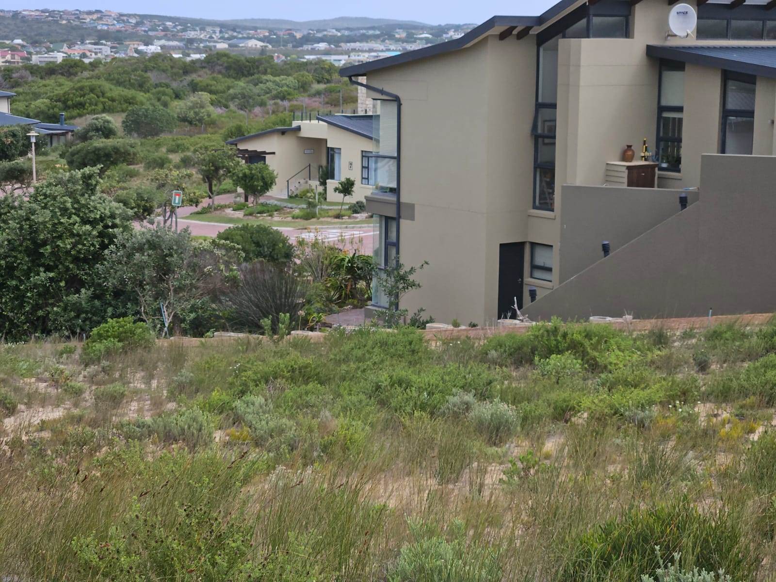 908 m² Land available in Stilbaai photo number 12