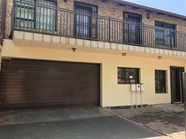 7 Bed House in Secunda