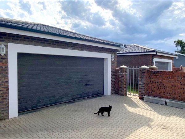 3 Bedroom House 3 Bedroom House
