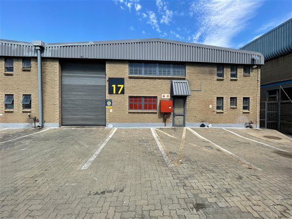 452  m² Industrial space