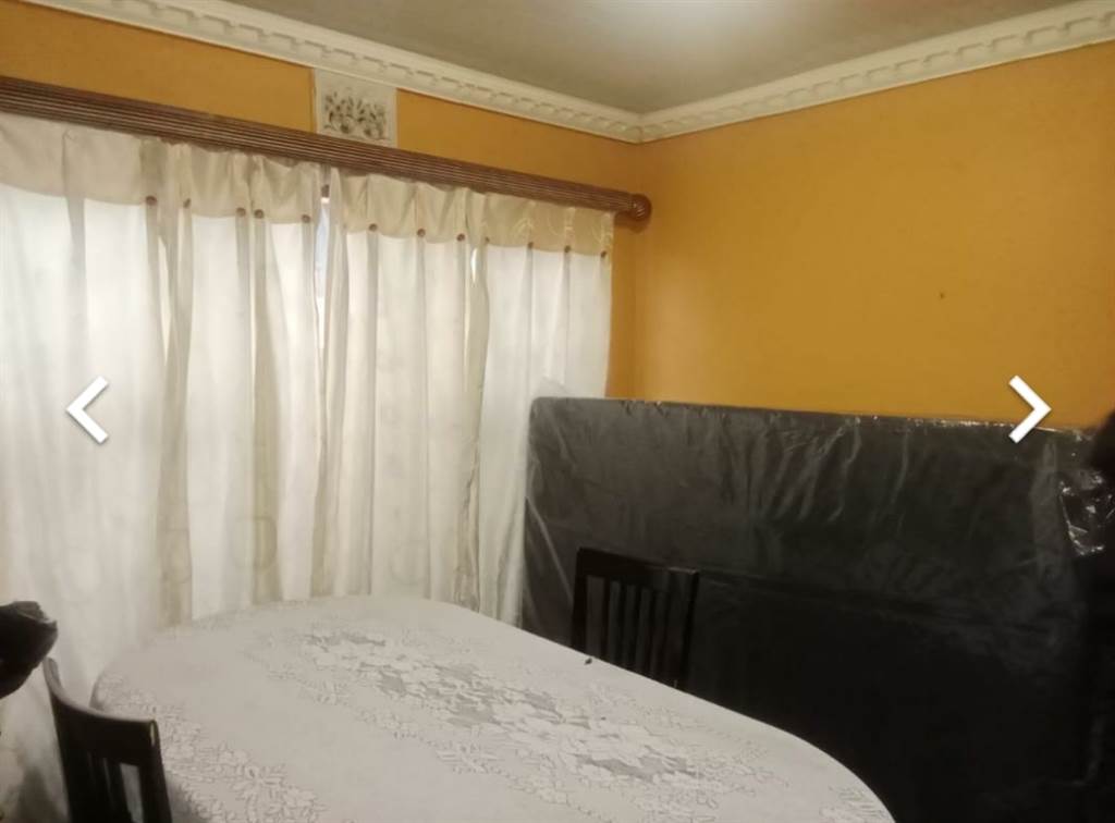 4 Bed House in Tembisa photo number 3