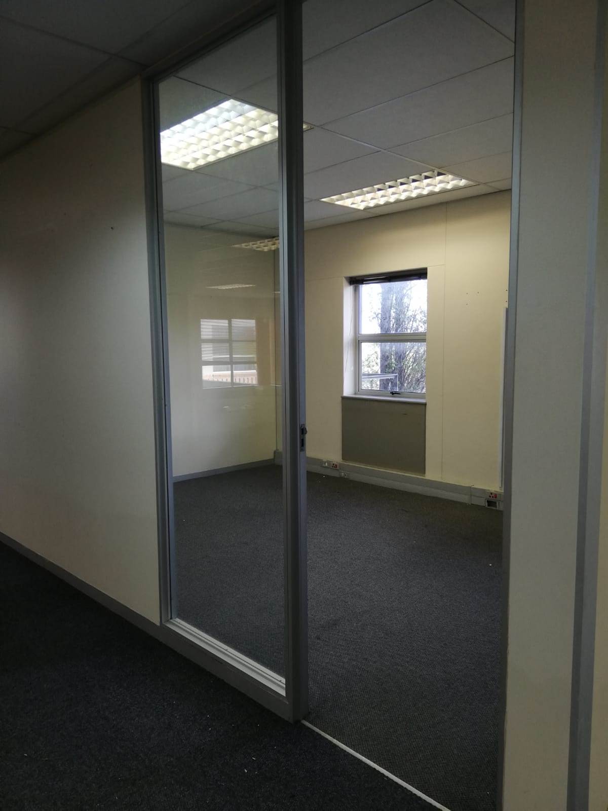 470.41  m² Office Space in Parow Central photo number 8