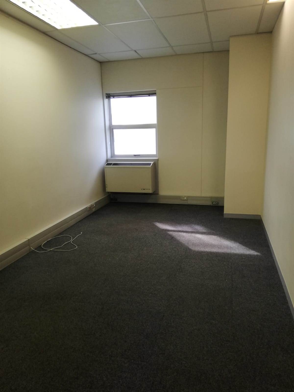 470.41  m² Office Space in Parow Central photo number 7