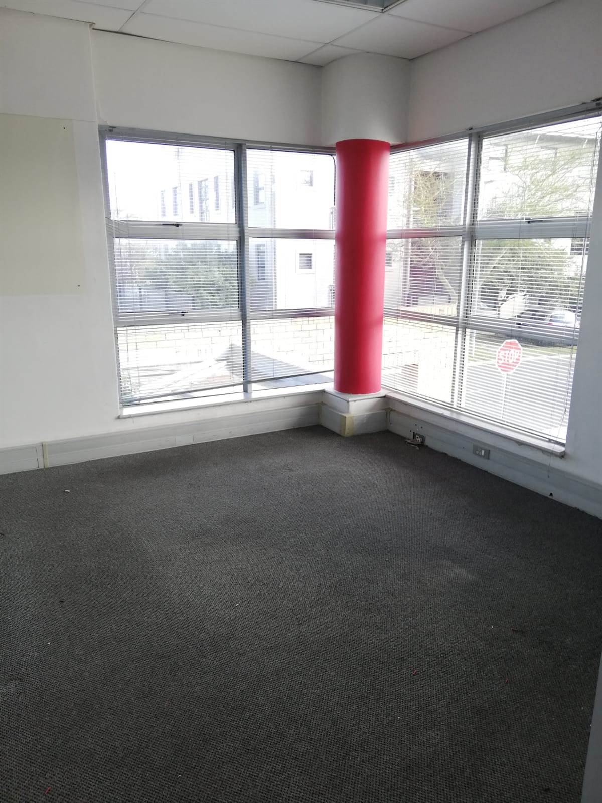 470.41  m² Office Space in Parow Central photo number 23