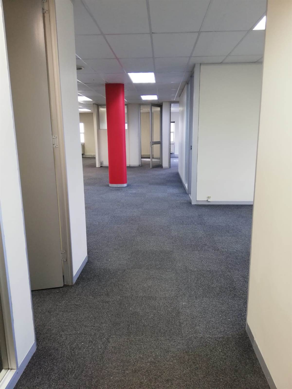 470.41  m² Office Space in Parow Central photo number 12