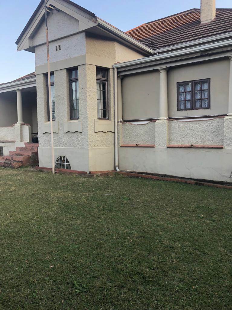 20 Bed House in Scottsville photo number 1