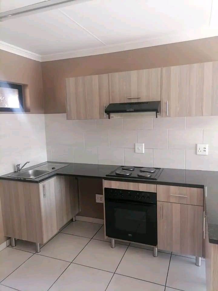 2 Bed House in Albemarle Ext 2 photo number 6