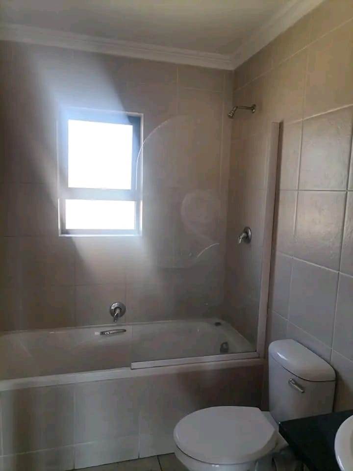 2 Bed House in Albemarle Ext 2 photo number 8
