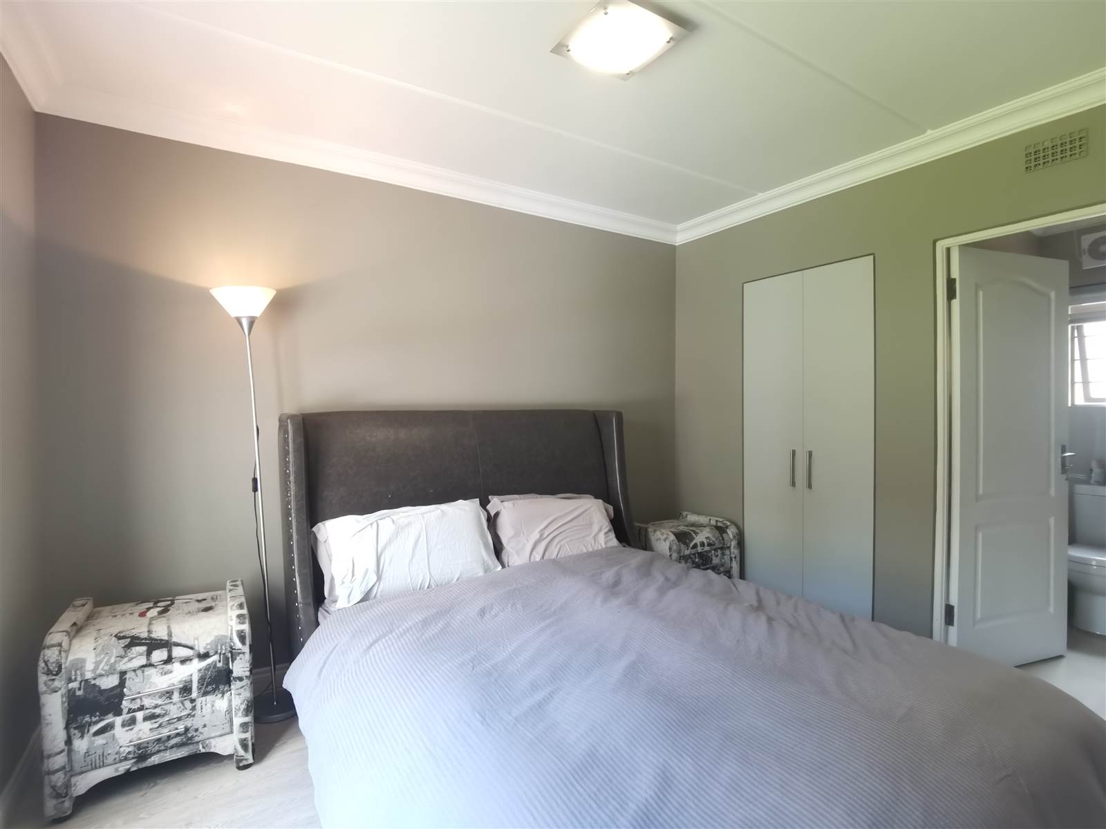 2 Bed Apartment in Kyalami Hills photo number 6