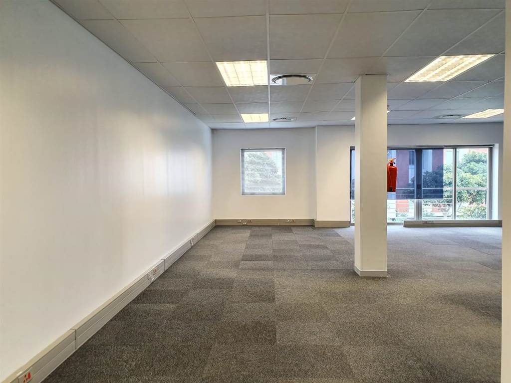105  m² Commercial space in Century City photo number 11