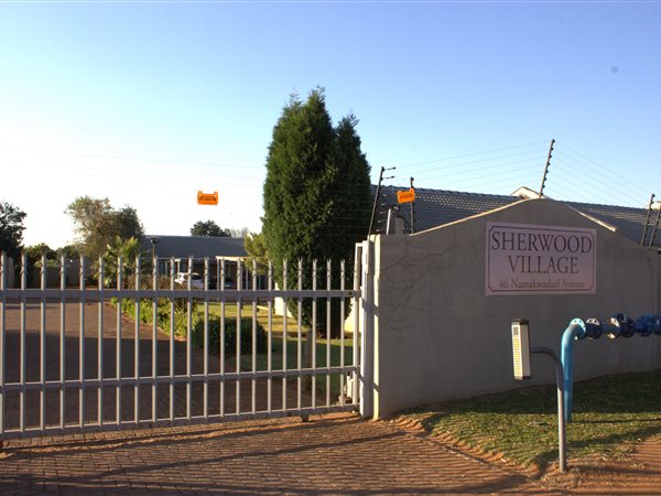 3 Bedroom Townhouse 3 Bedroom Townhouse