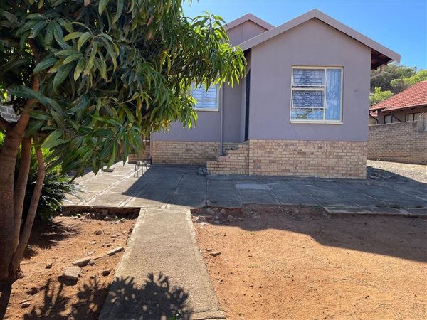 3 Bedroom House 3 Bedroom House