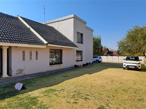4 Bed House in General Alberts Park