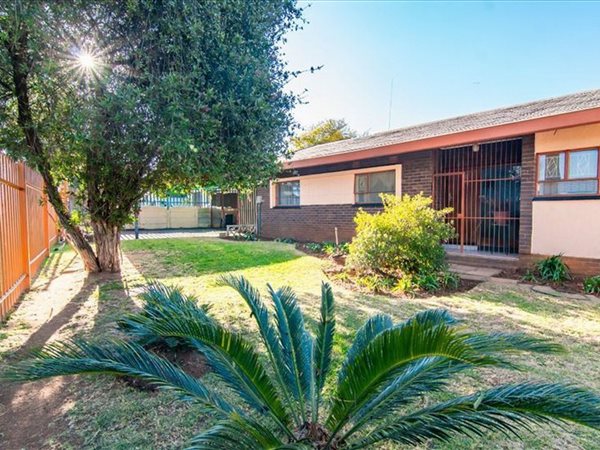 3 Bed House in Edleen