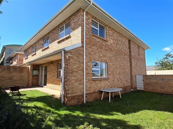 3 Bed Townhouse in Nahoon