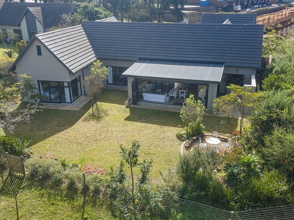 4 Bedroom House 4 Bedroom House