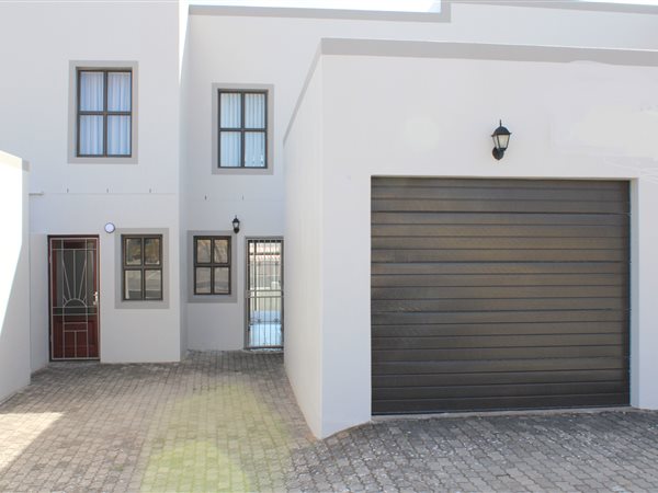 2 Bed House in Myburgh Park